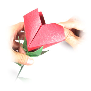 19th picture of Valentine's origami paper flower