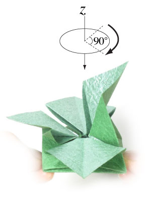 17th picture of four-leaf origami clover wisth a flat base